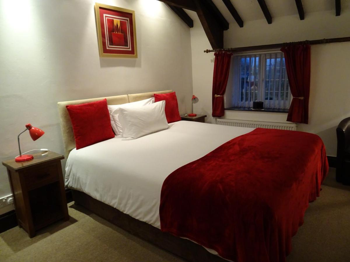 Quiet Woman House Bed and Breakfast Halstock Exteriör bild
